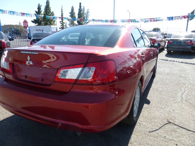 Mitsubishi Galant 2010 photo 26