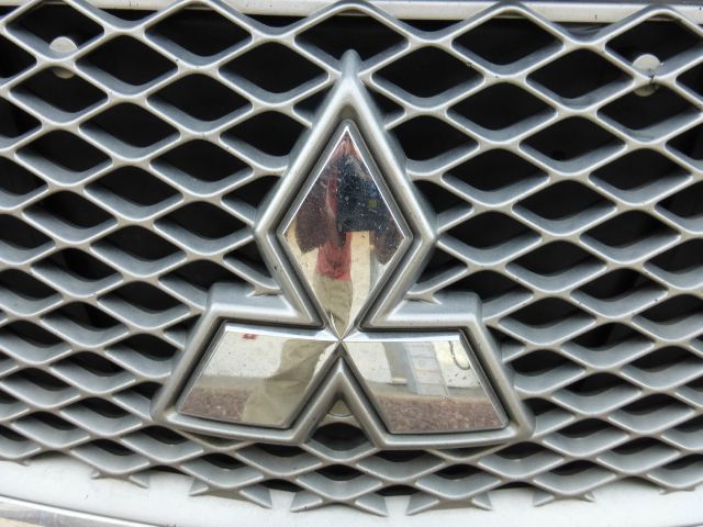Mitsubishi Galant 2010 photo 9