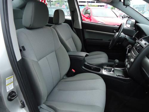 Mitsubishi Galant 2010 photo 1