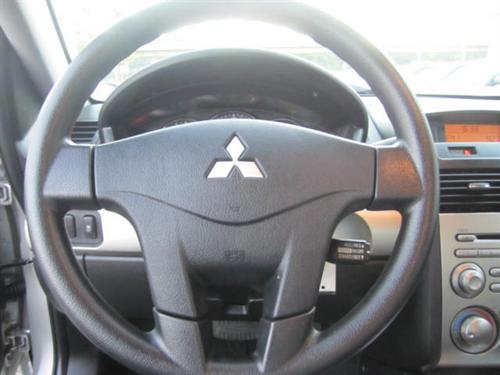 Mitsubishi Galant 2010 photo 3