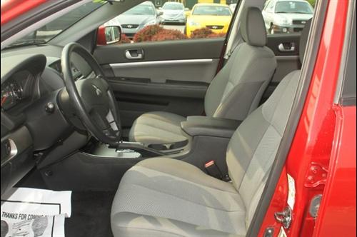 Mitsubishi Galant 2010 photo 4