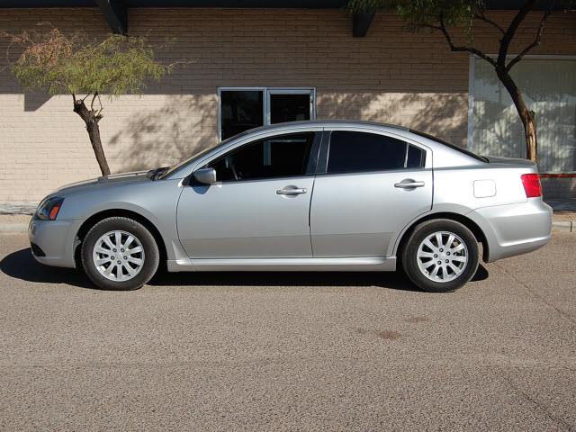 Mitsubishi Galant 2010 photo 3