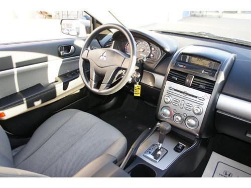 Mitsubishi Galant 2010 photo 2