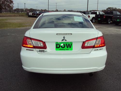 Mitsubishi Galant 2010 photo 1