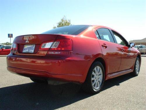Mitsubishi Galant 2010 photo 2