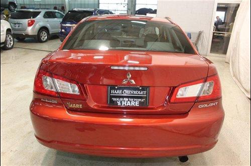 Mitsubishi Galant 2010 photo 2