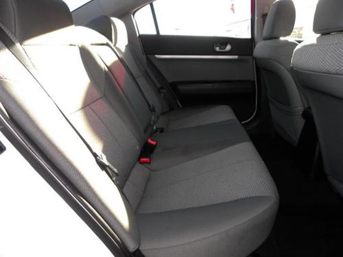 Mitsubishi Galant 2010 photo 5