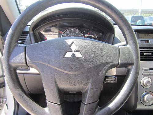 Mitsubishi Galant 2010 photo 4