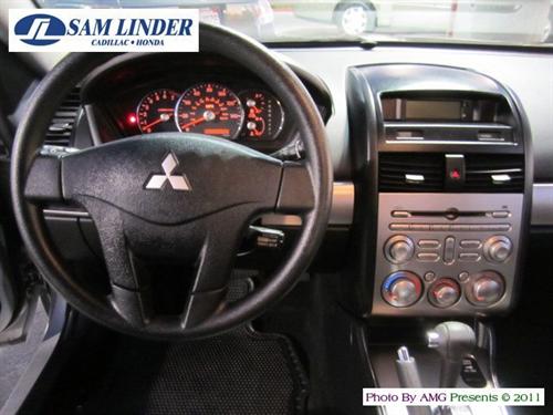 Mitsubishi Galant 2010 photo 2