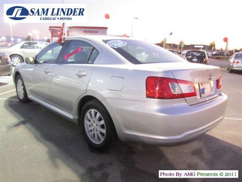 Mitsubishi Galant 2010 photo 3