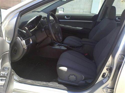 Mitsubishi Galant 2010 photo 2