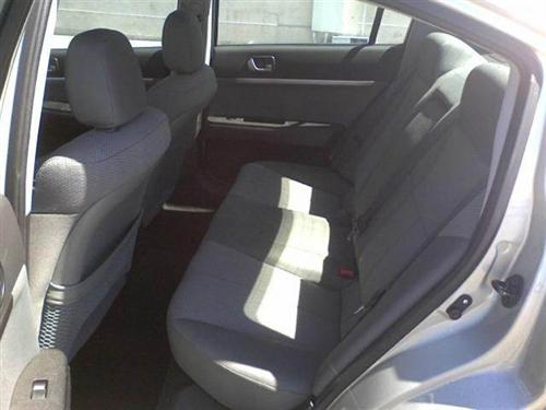 Mitsubishi Galant 2010 photo 5