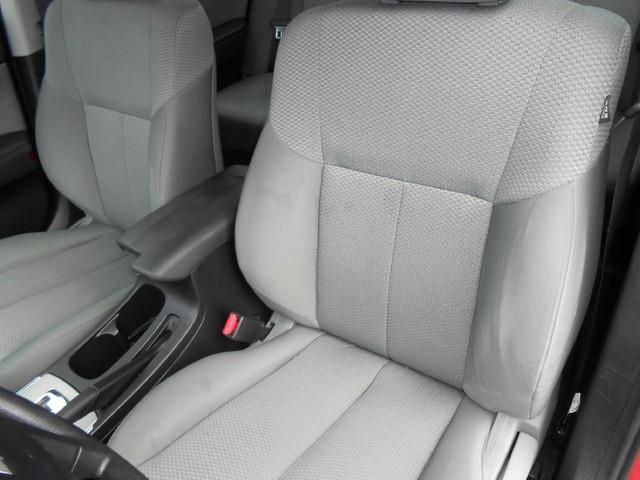 Mitsubishi Galant 2010 photo 14