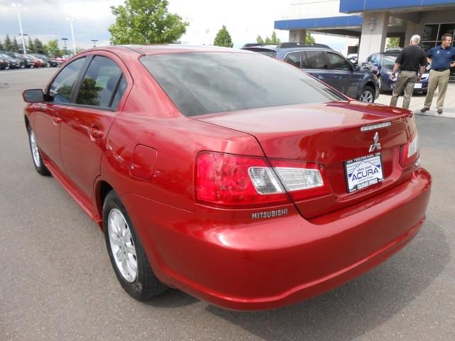 Mitsubishi Galant 2010 photo 17