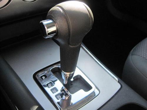 Mitsubishi Galant 2010 photo 4