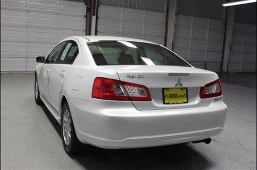Mitsubishi Galant 2010 photo 1