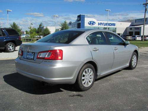 Mitsubishi Galant 2010 photo 3