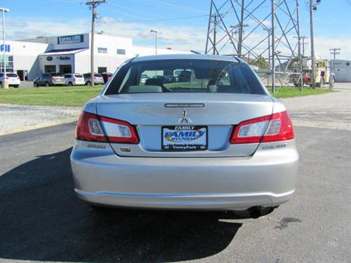 Mitsubishi Galant 2010 photo 4