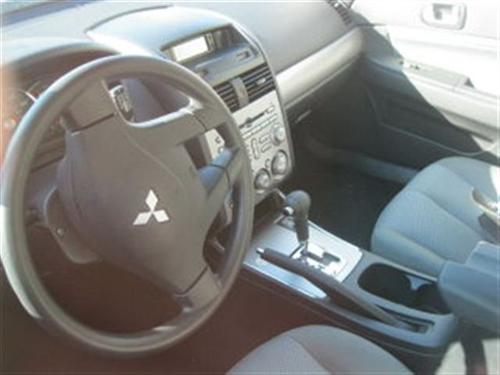 Mitsubishi Galant 2010 photo 3