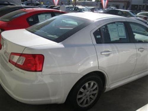 Mitsubishi Galant 2010 photo 4