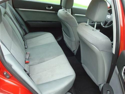 Mitsubishi Galant 2010 photo 3