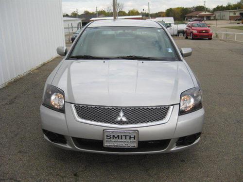 Mitsubishi Galant 2010 photo 1