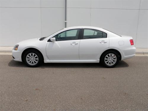 Mitsubishi Galant 2010 photo 1