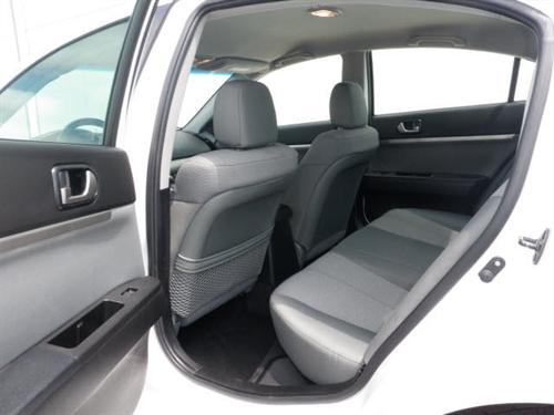 Mitsubishi Galant 2010 photo 5