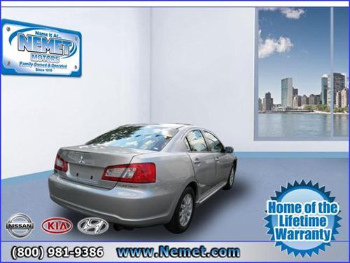 Mitsubishi Galant 2010 photo 4