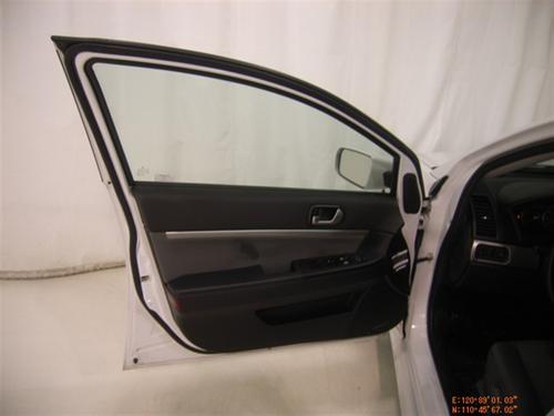 Mitsubishi Galant 2010 photo 2