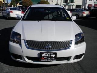 Mitsubishi Galant 2010 photo 3
