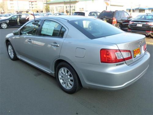 Mitsubishi Galant 2010 photo 1