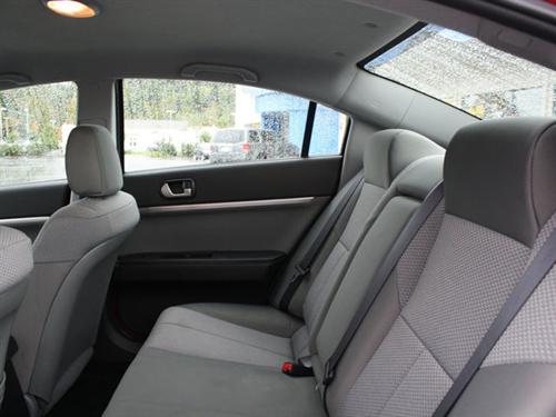 Mitsubishi Galant 2010 photo 2