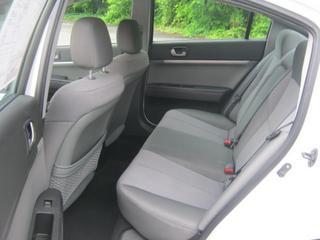 Mitsubishi Galant 2010 photo 1