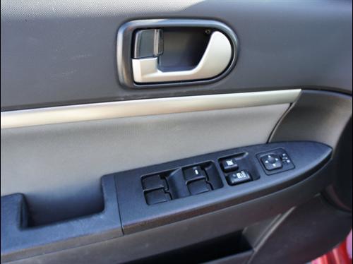 Mitsubishi Galant 2010 photo 4