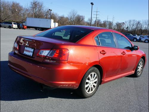 Mitsubishi Galant 2010 photo 5