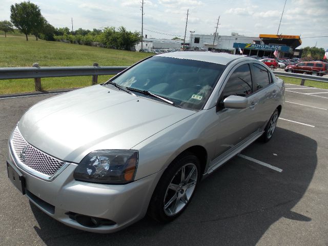 Mitsubishi Galant SE Sedan