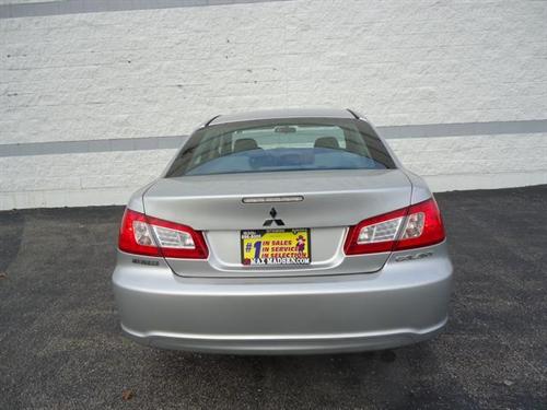 Mitsubishi Galant 2010 photo 2