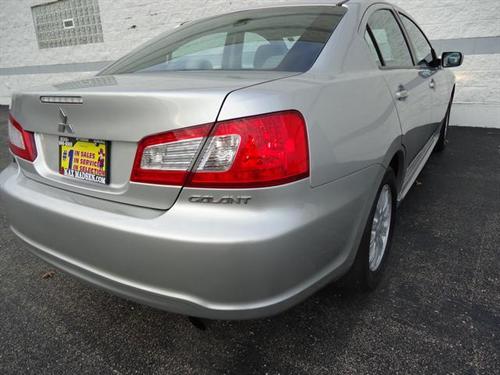 Mitsubishi Galant 2010 photo 3