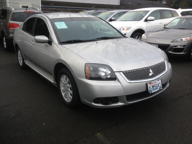 Mitsubishi Galant 2010 photo 5