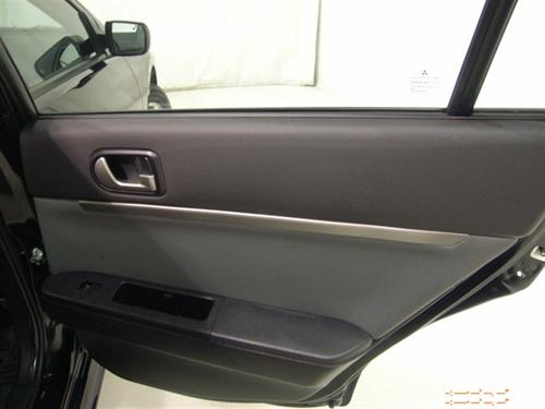 Mitsubishi Galant 2010 photo 1