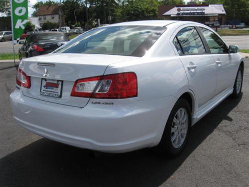 Mitsubishi Galant 2010 photo 3