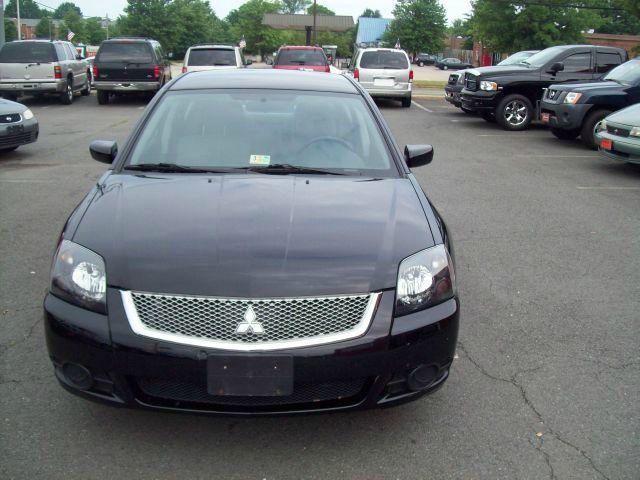 Mitsubishi Galant 2011 photo 3