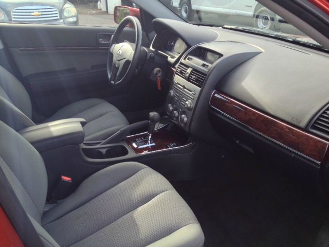 Mitsubishi Galant 2011 photo 1