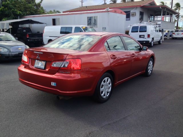 Mitsubishi Galant 2011 photo 2