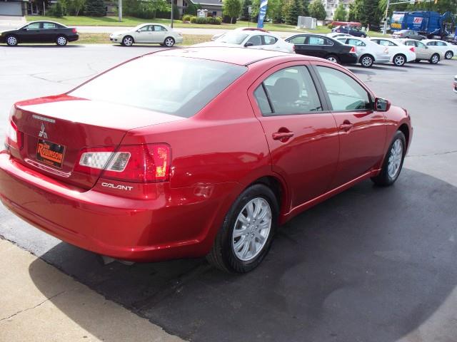 Mitsubishi Galant 2012 photo 4