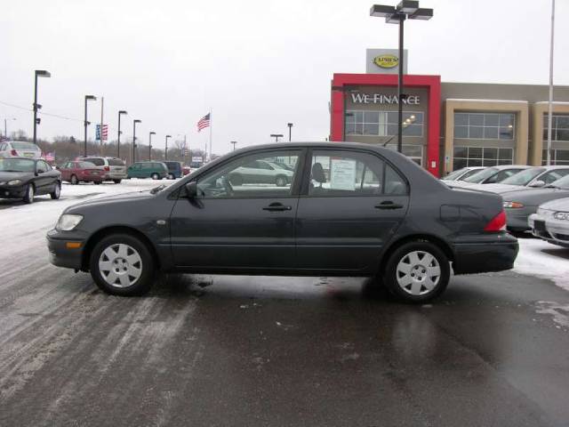 Mitsubishi Lancer LW2 Sedan