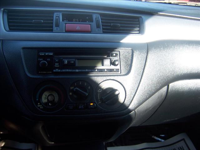 Mitsubishi Lancer 2002 photo 1