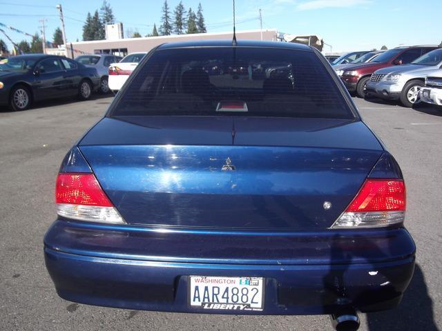 Mitsubishi Lancer 2002 photo 2