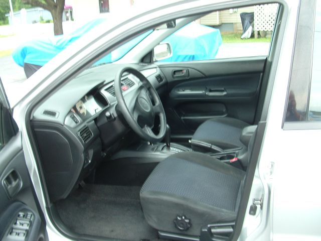Mitsubishi Lancer 2002 photo 2